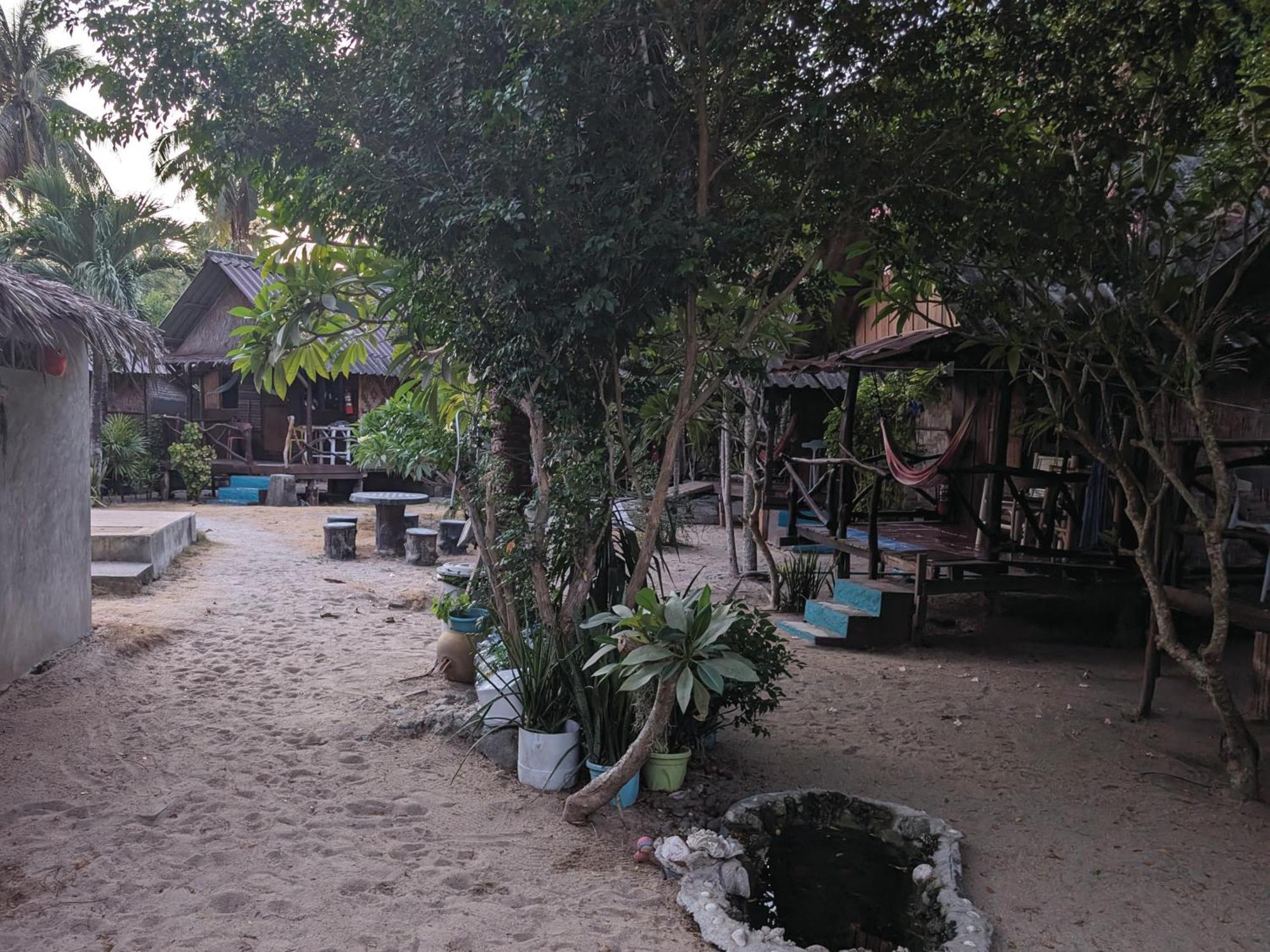 Munchies Bungalows Baan Tai Bagian luar foto
