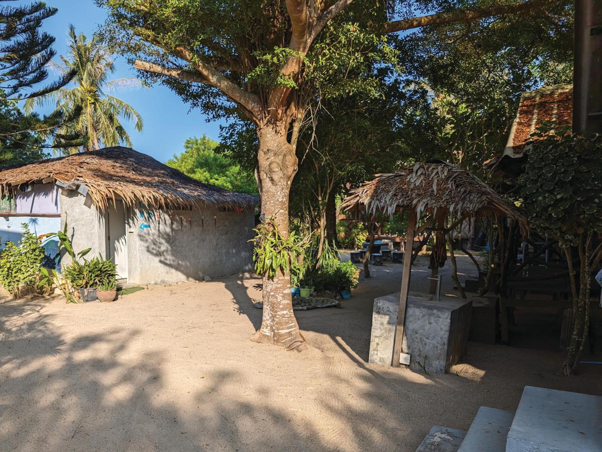 Munchies Bungalows Baan Tai Bagian luar foto