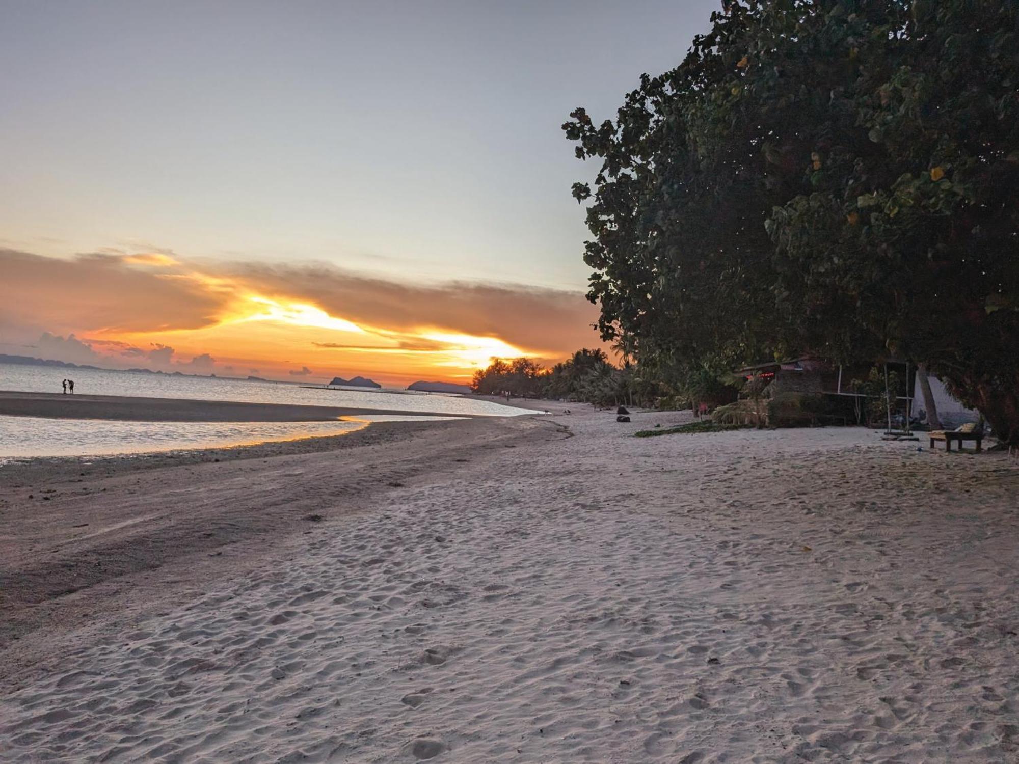 Munchies Bungalows Baan Tai Bagian luar foto