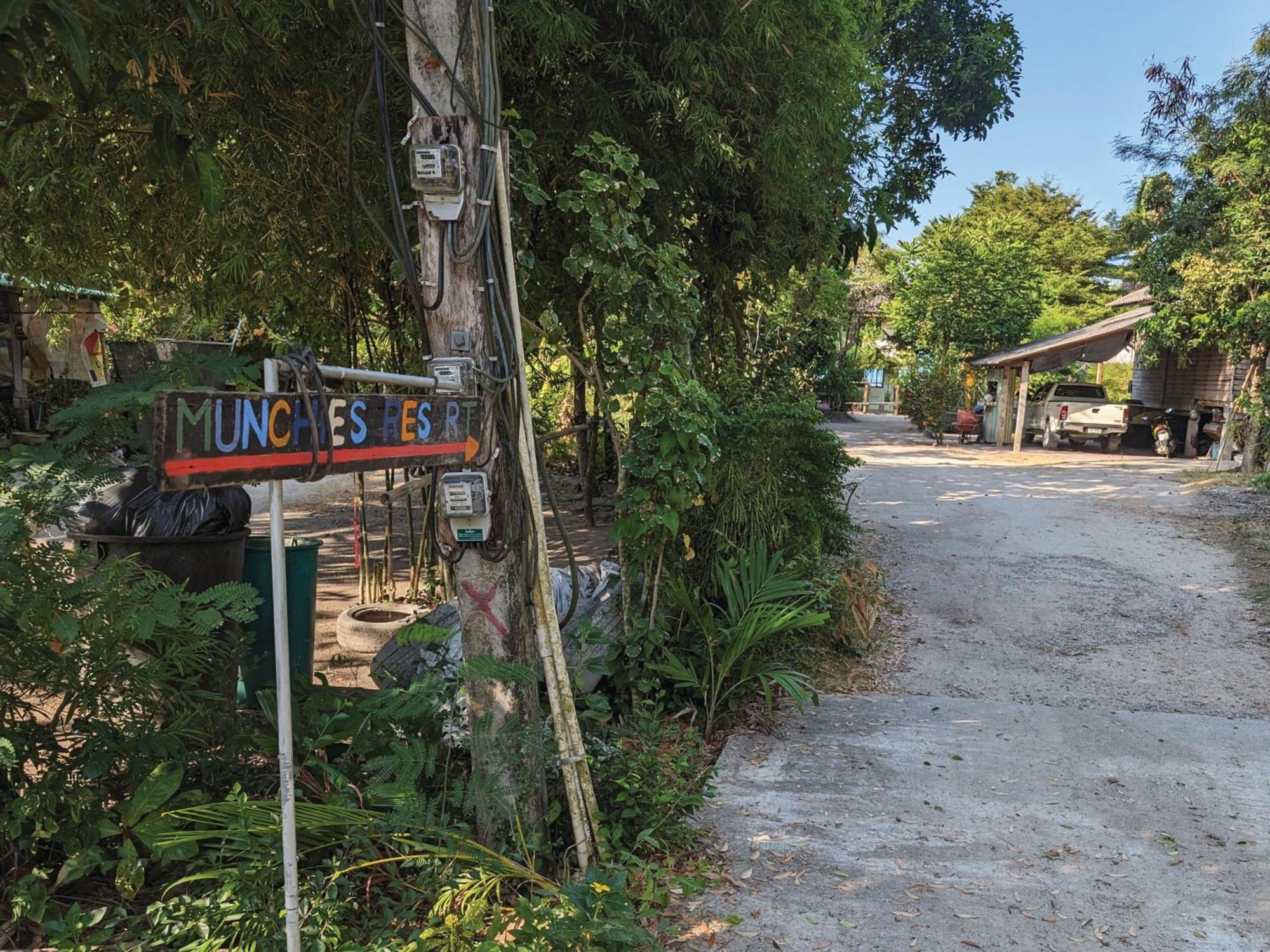 Munchies Bungalows Baan Tai Bagian luar foto